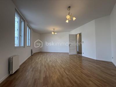 Appartement - 98 m² - 4 pièces