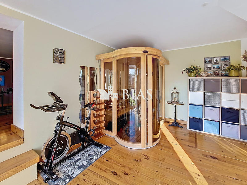 Maison ancienne - 210 m² - 9 pièces