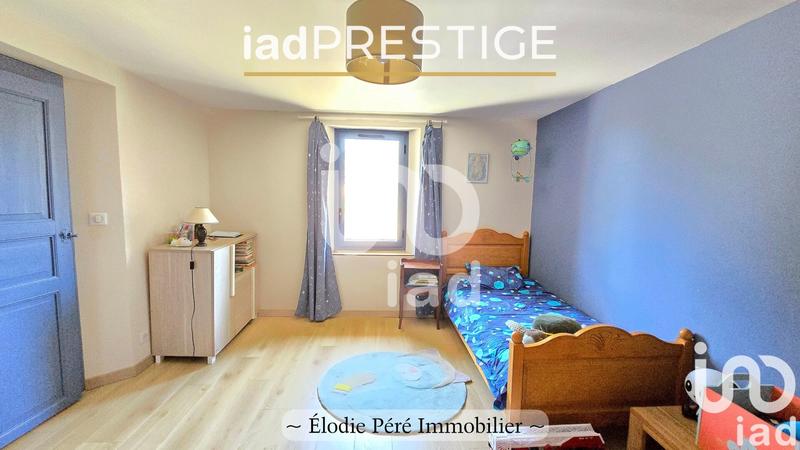 Maison - 236 m² - 6 pièces