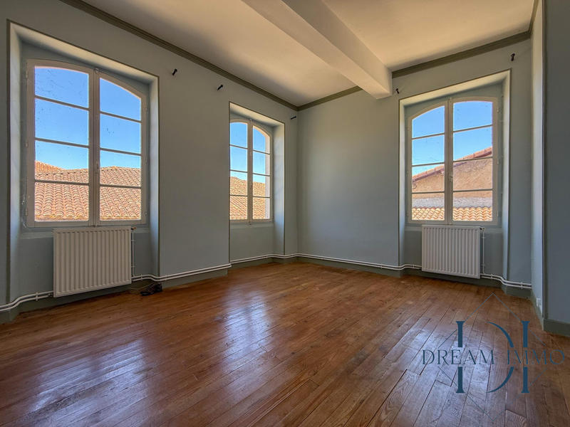 Maison ancienne - 380 m² - 15 pièces