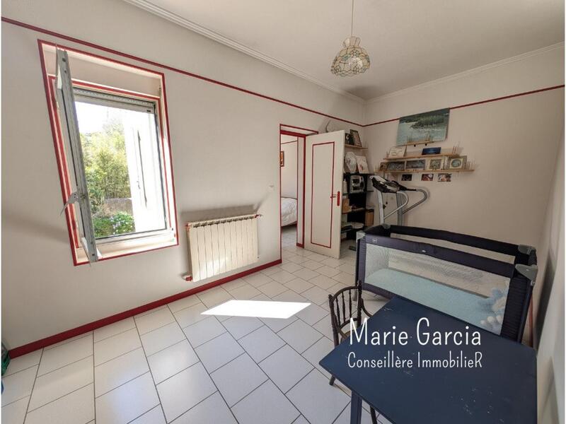 Maison - 217 m² - 11 pièces