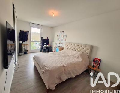Appartement - 90 m² - 4 pièces