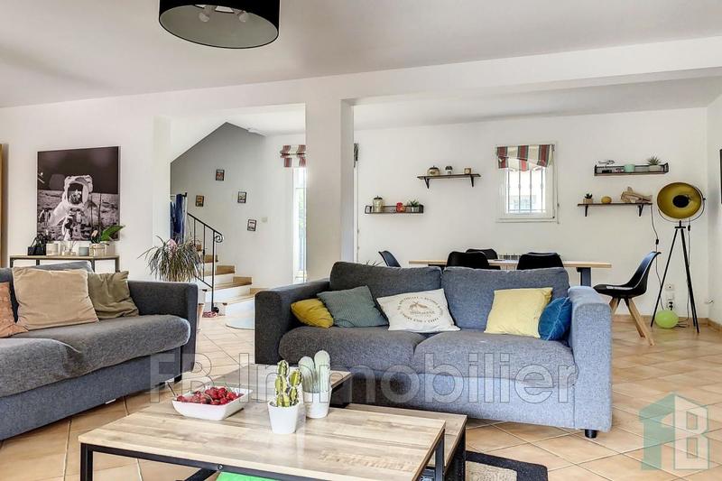 Maison - 145 m² - 5 pièces