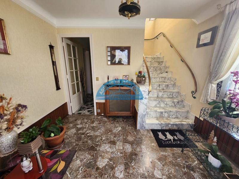 Maison - 165 m² - 6 pièces