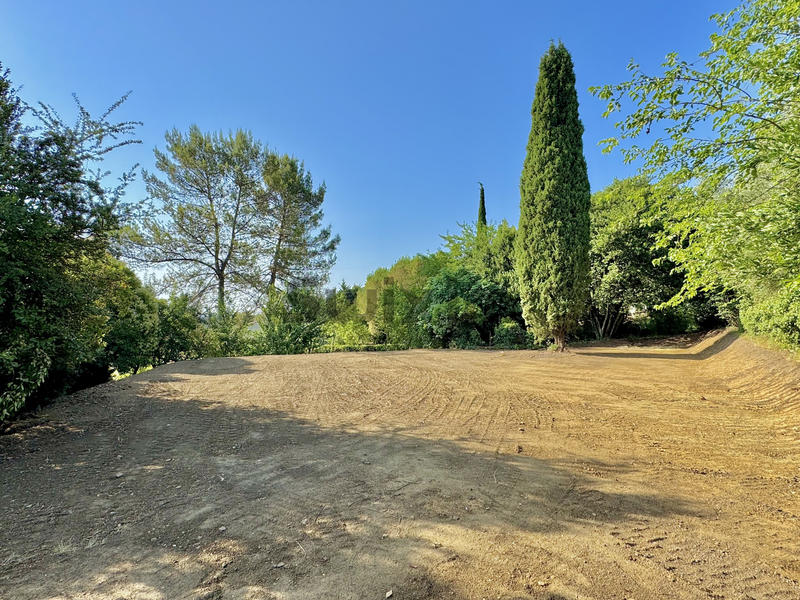 Terrain - 1 337 m²