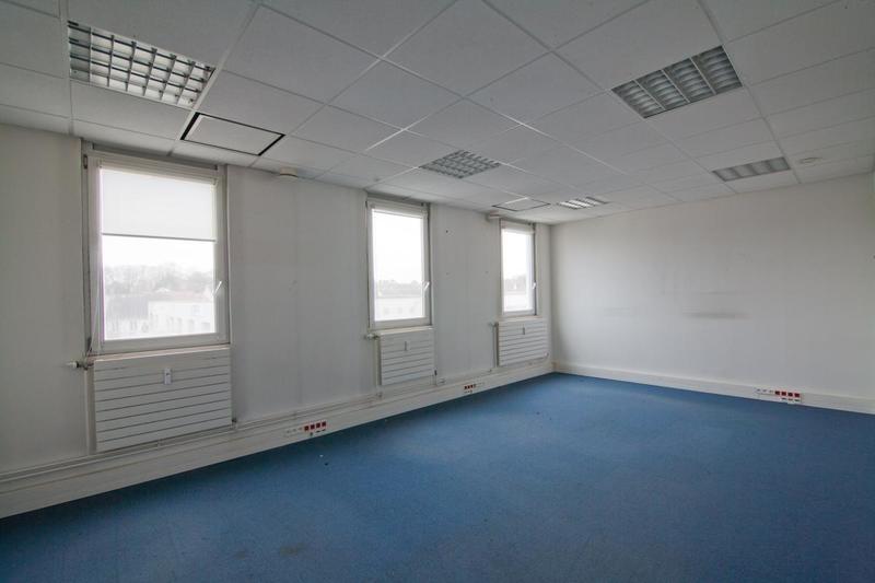 Bureau - 778 m²
