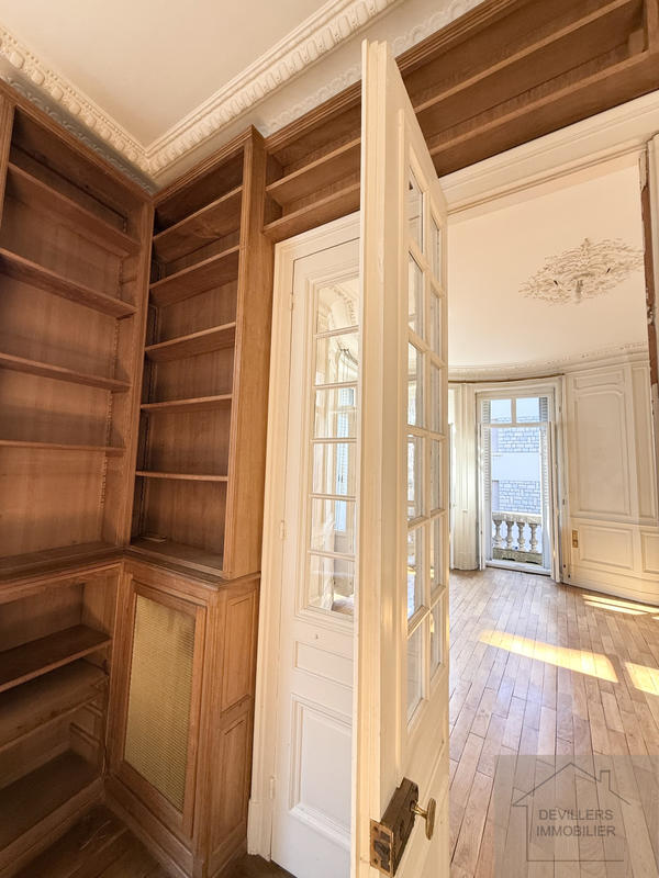 Appartement - 148 m² - 6 pièces