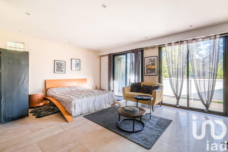 Maison de maîtres - 400 m² - 7 pièces