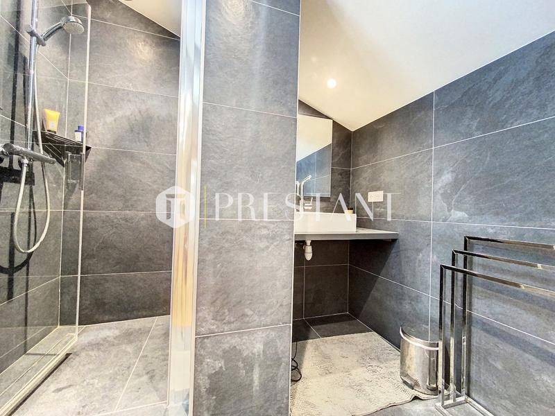 Maison - 301 m² - 11 pièces