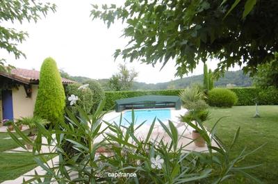 Maison de village - 185 m² - 5 pièces