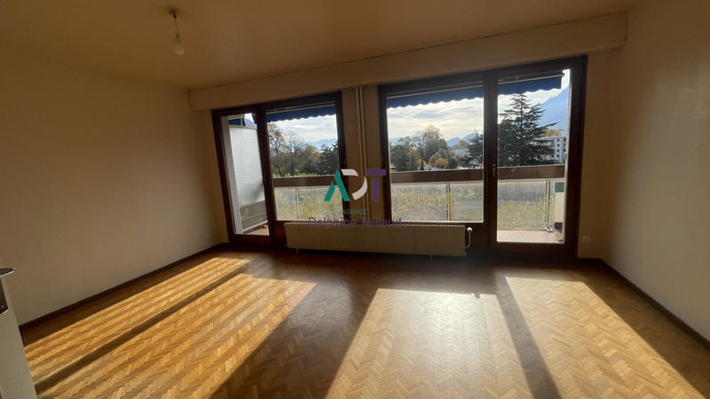 Appartement - 83 m² - 4 pièces