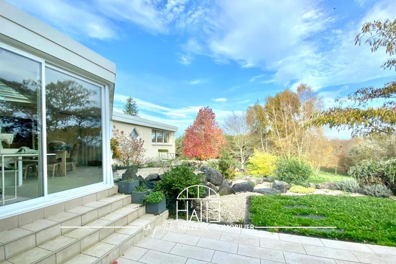 Villa - 250 m² - 13 pièces