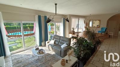 Maison - 397 m² - 16 pièces