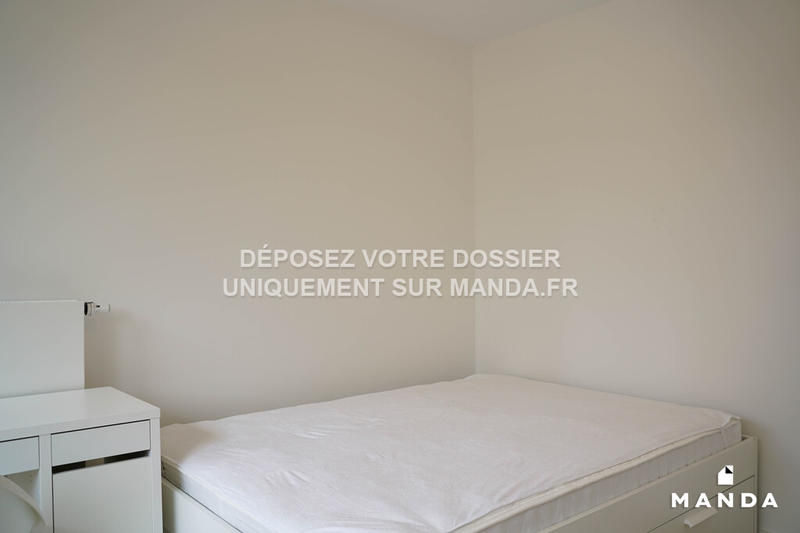 Chambre - 9 m² - 5 pièces