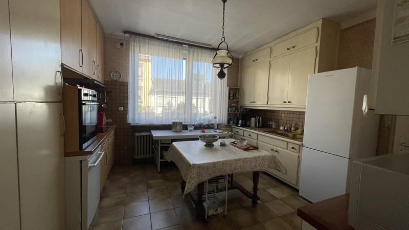 Maison - 410 m² - 15 pièces