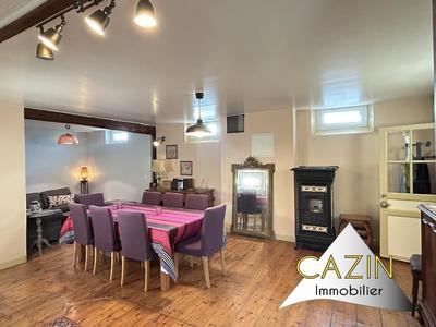 Maison - 201 m² - 8 pièces