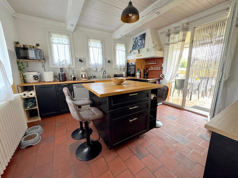 Maison - 177 m² - 7 pièces