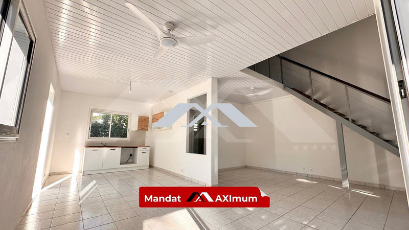 Maison traditionnelle - 62 m² - 4 pièces