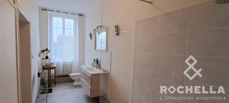 Maison ancienne - 250 m² - 8 pièces