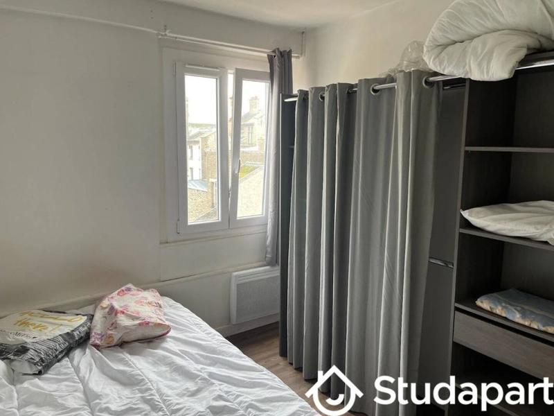 Chambre - 11 m² - 1 pièce