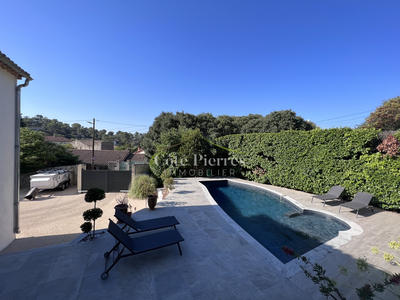 Villa - 140 m² - 5 pièces