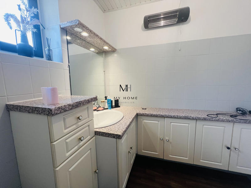 Maison ancienne - 121 m² - 3 pièces