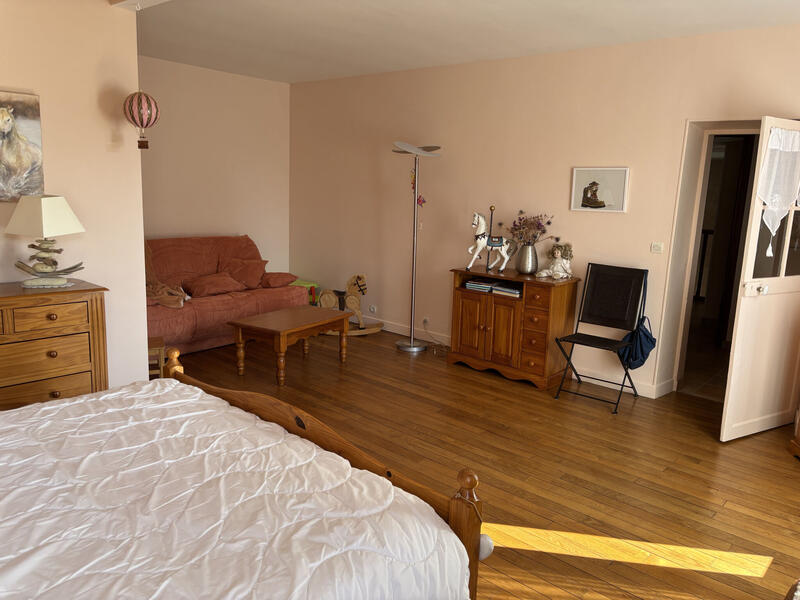 Maison - 185 m² - 6 pièces