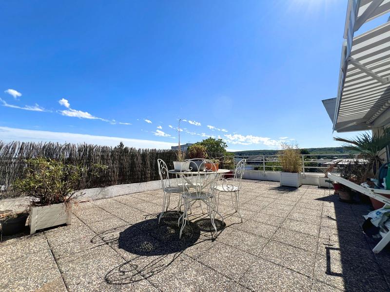 Appartement - 115 m² - 5 pièces