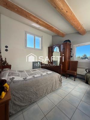 Maison - 180 m² - 6 pièces