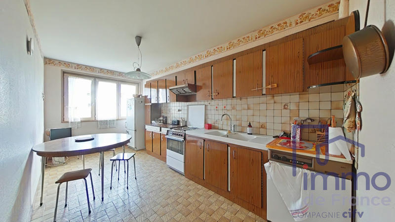 Appartement - 79 m² - 4 pièces