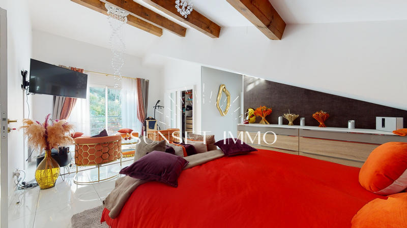 Maison - 500 m² - 10 pièces