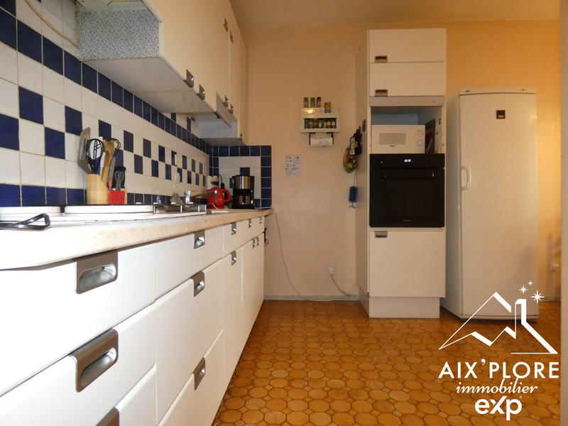 Appartement - 92 m² - 4 pièces