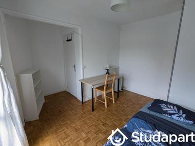 Chambre - 11 m² - 1 pièce
