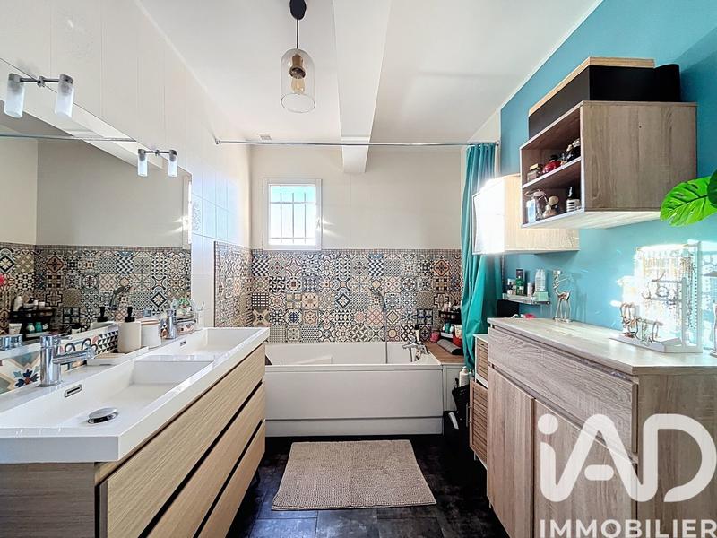 Maison - 170 m² - 8 pièces