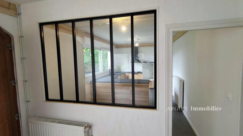 Maison - 260 m² - 5 pièces