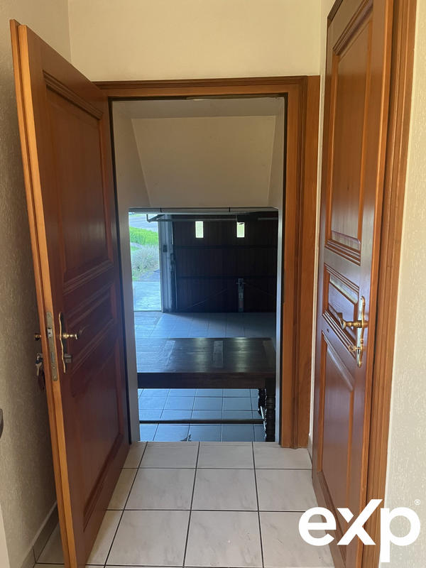 Maison - 298 m² - 12 pièces