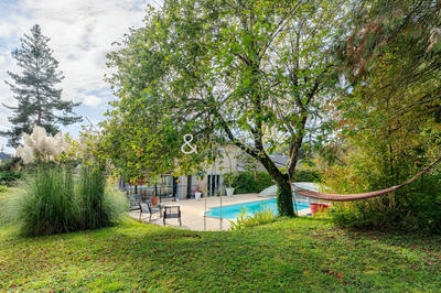 Maison - 189 m² - 6 pièces