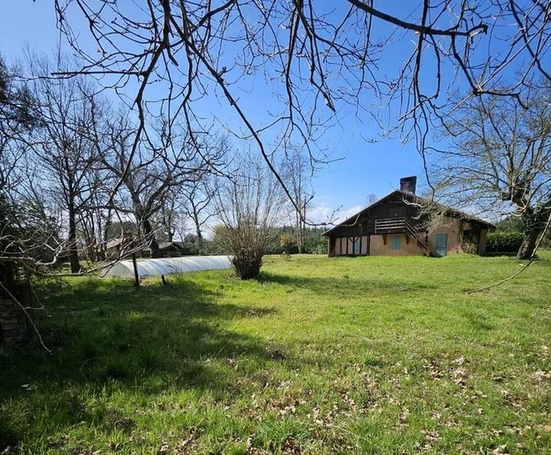 Propriété - 131 m² - 4 pièces