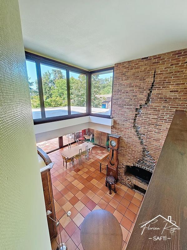 Maison - 211 m² - 6 pièces