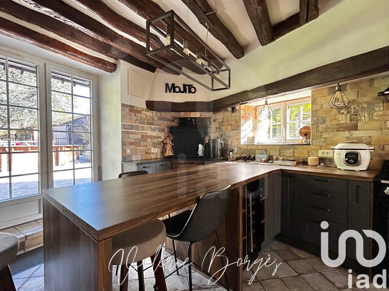 Maison - 210 m² - 7 pièces