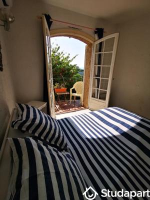 Chambre - 15 m² - 1 pièce