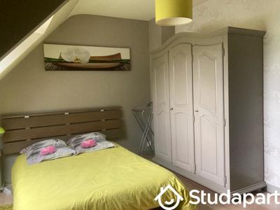 Chambre - 12 m² - 1 pièce