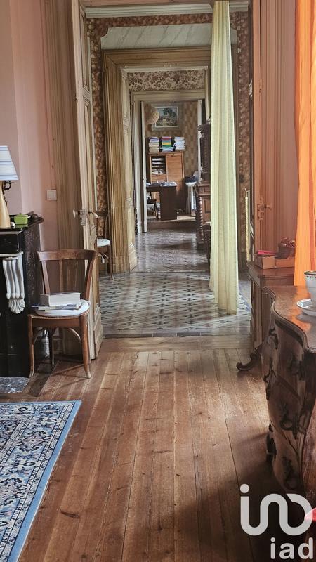 Château - 577 m² - 8 pièces