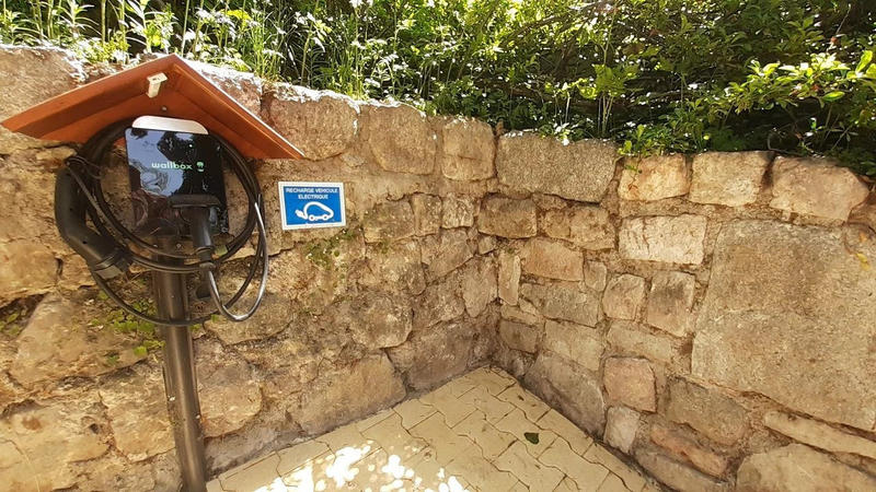 Château - 483 m² - 18 pièces