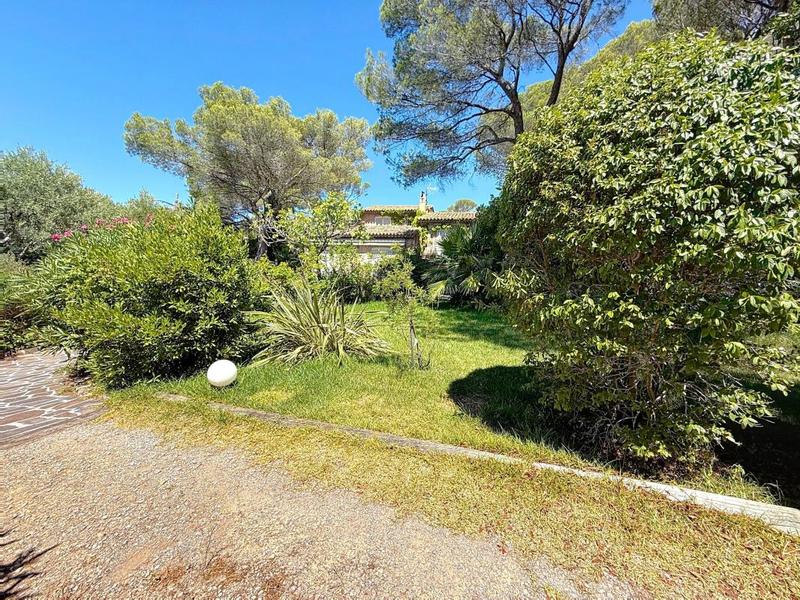 Maison - 177 m² - 7 pièces