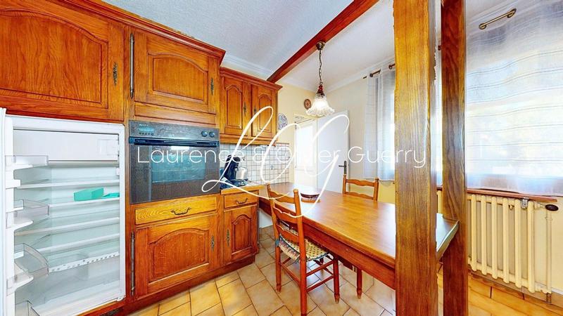 Appartement - 93 m² - 4 pièces