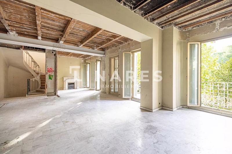 Hôtel particulier - 330 m² - 8 pièces