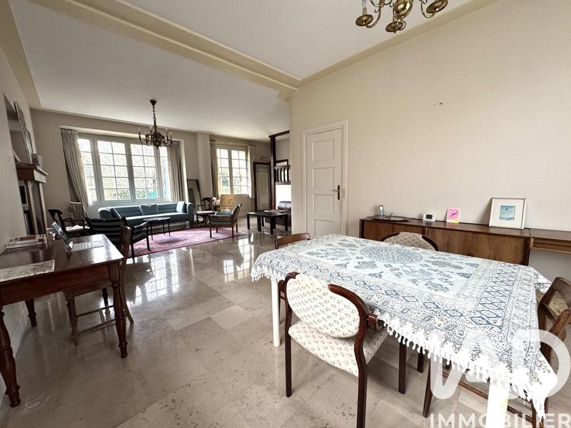 Maison - 190 m² - 6 pièces