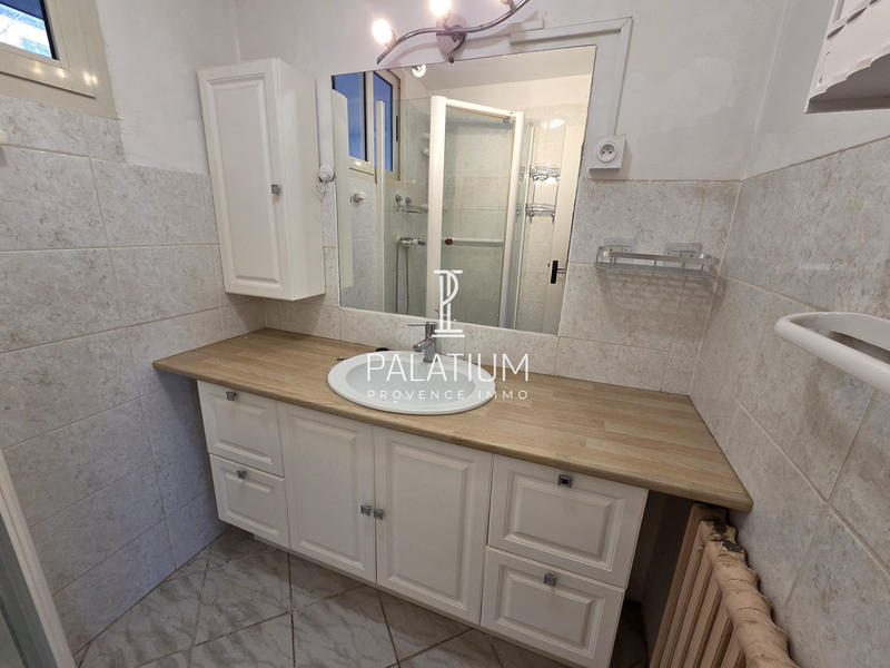 Appartement - 75 m² - 4 pièces