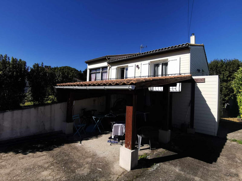 Maison - 83 m² - 7 pièces